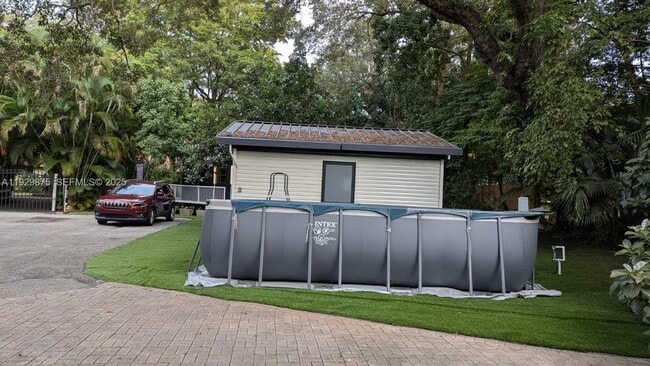 5511 Woodland Ln in Fort Lauderdale, FL - Building Photo - Building Photo