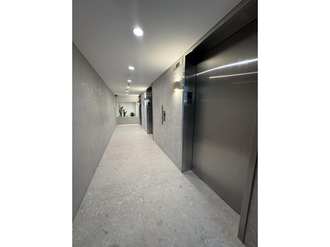 13675-1107A 107A Ave in Surrey, BC - Building Photo - Building Photo
