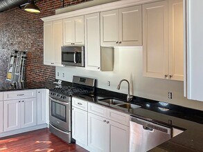 90 High St in Somersworth, NH - Building Photo - Building Photo