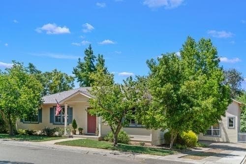 property at 612 Orange Grove Way