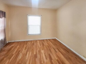 70 Farren Ave in New Haven, CT - Building Photo - Building Photo