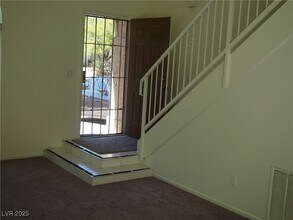 7724 Bauble Ave in Las Vegas, NV - Foto de edificio - Building Photo