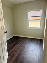 1030 N Parkside Ave in Chicago, IL - Building Photo - Building Photo