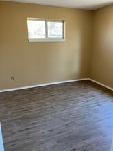 602 N U.S. Hwy 69 in Celeste, TX - Building Photo - Building Photo