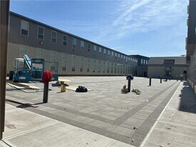 327 Pine St in Pawtucket, RI - Building Photo