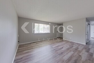 2715 Benne Dr in Florissant, MO - Building Photo - Building Photo