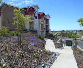 Sierra Heights Apartments in Oroville, CA - Foto de edificio - Building Photo