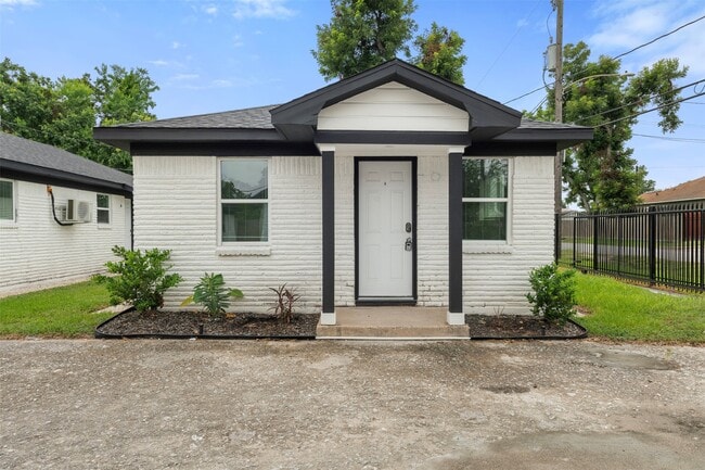 property at 4120 Linn St