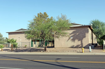 Sienna Pointe Apartments in Phoenix, AZ - Building Photo - Building Photo