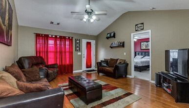 18396 Peyton Ln in Vance, AL - Building Photo - Building Photo