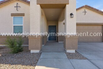 25489 W Fraktur Rd in Buckeye, AZ - Building Photo - Building Photo