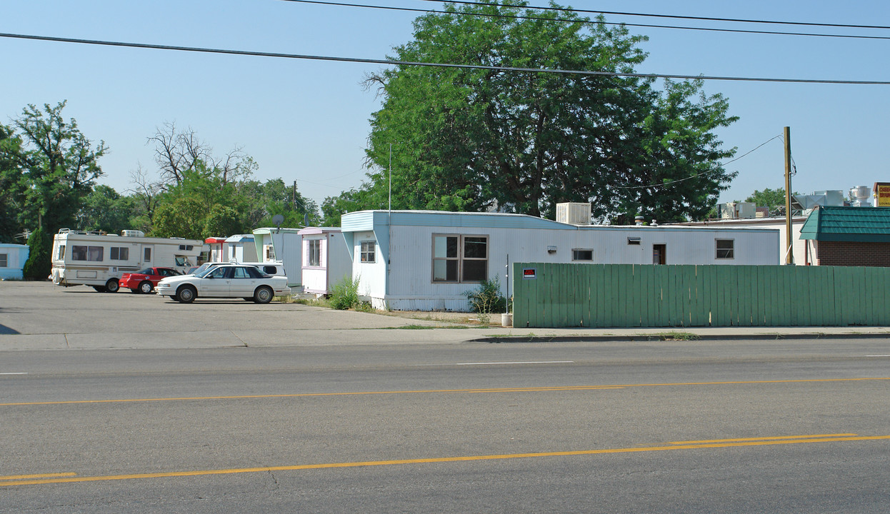 Overland Mobile Home Park in Boise, ID - Building Photo