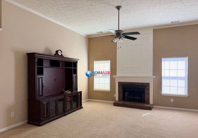 975 Laurel Cove Dr in Snellville, GA - Building Photo - Building Photo