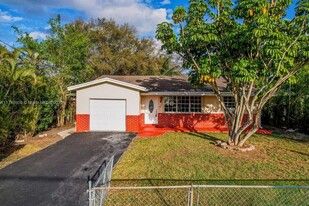 1507 N 58th Ave in Hollywood, FL - Building Photo