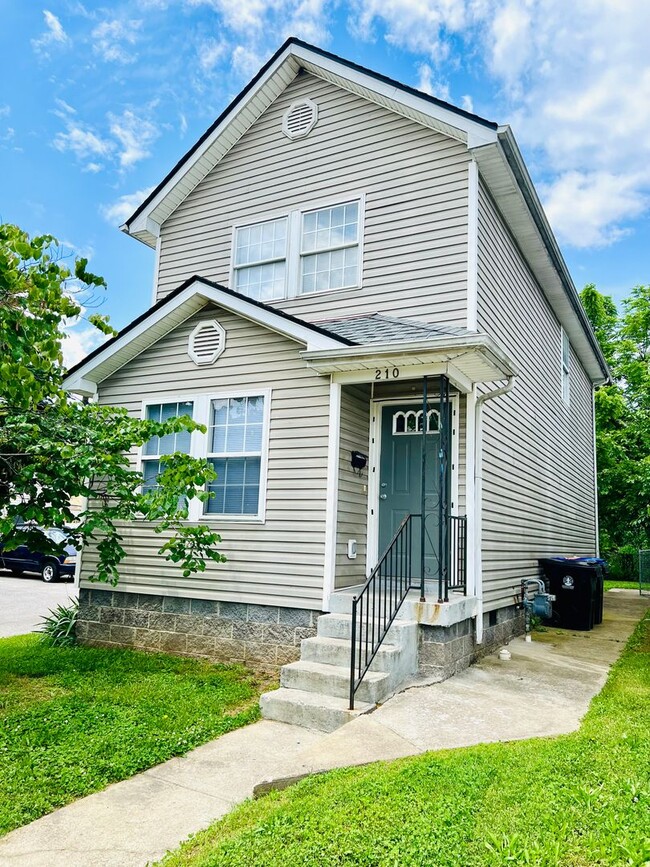 property at 210 N 18th St