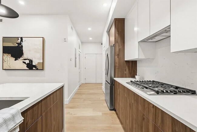 47 Condor St in Boston, MA - Building Photo - Building Photo