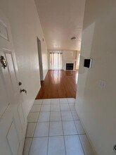 5300 Shadow Stone St in Bakersfield, CA - Building Photo - Building Photo