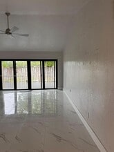 11220 SW 125th Pl in Miami, FL - Building Photo - Building Photo