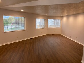 2265 S Linda Wy in Perry, UT - Building Photo - Building Photo