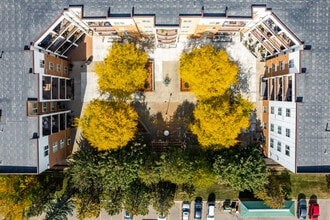 Park Crest on Nicollett in Burnsville, MN - Building Photo - Building Photo