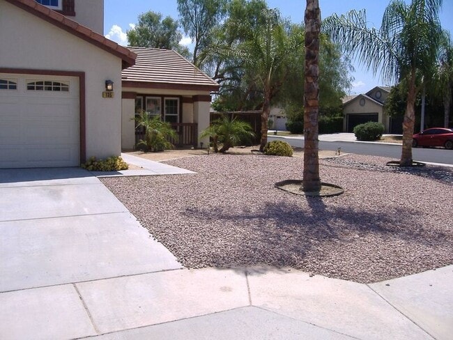 135 Nightfall Rd in San Jacinto, CA - Building Photo - Building Photo