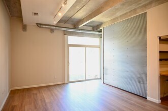 675 S University Blvd, Unit 108 in Denver, CO - Foto de edificio - Building Photo