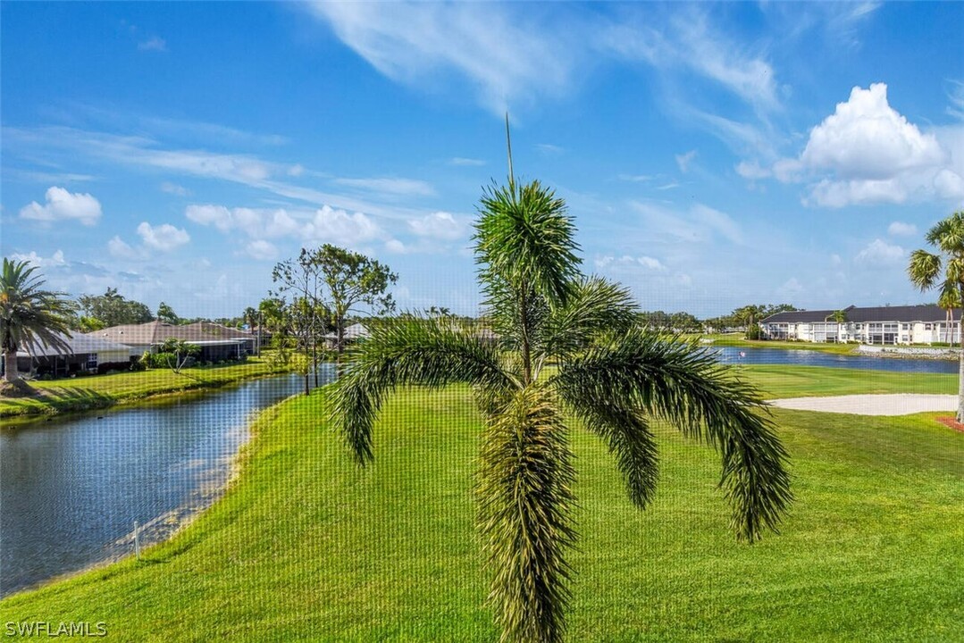 20760 Country Creek Dr in Estero, FL - Building Photo