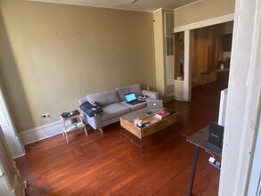 2122 N Clifton Ave in Chicago, IL - Building Photo - Building Photo