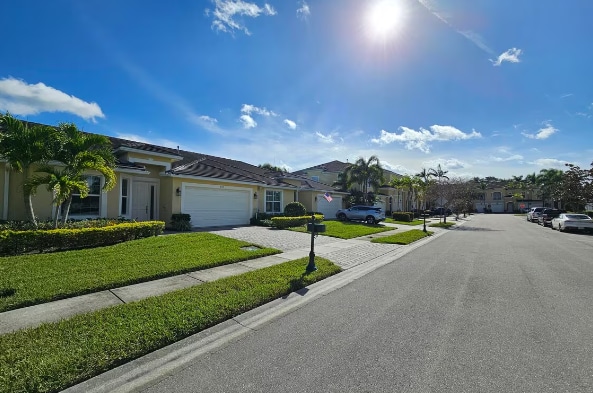 6144 NW Argyll Ln in Port St. Lucie, FL - Building Photo - Building Photo