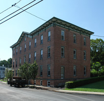 10 Mansion St Apartments