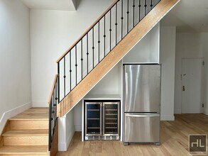 BEDFORD AVENUE in Brooklyn, NY - Foto de edificio - Building Photo