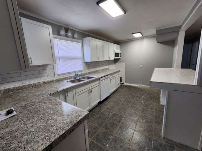 16905 10th Ave in East Moline, IL - Building Photo - Building Photo