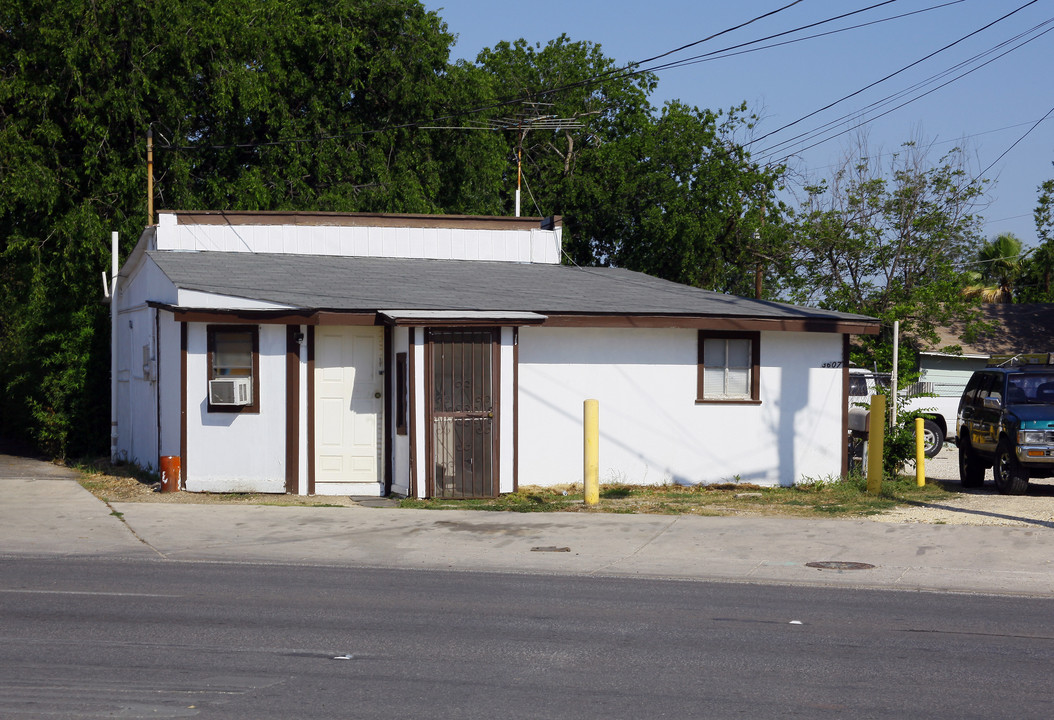 3607 Nogalitos St in San Antonio, TX - Building Photo