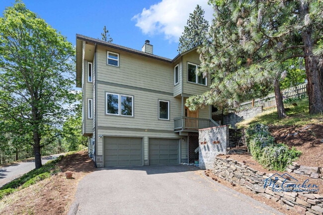 property at 215 Piedmont Dr
