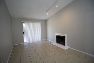 7806 Calahan Pl, Unit Unit B in Pensacola, FL - Building Photo - Building Photo