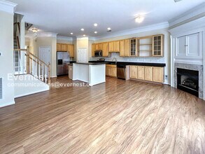 43559 Mink Meadows St in Chantilly, VA - Building Photo - Building Photo