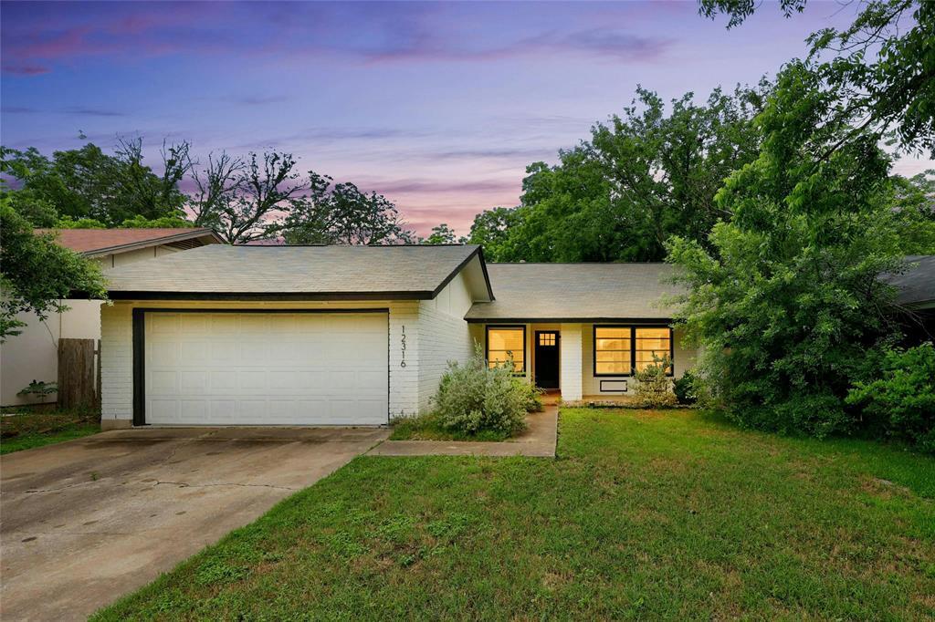 12316 Bainbridge Ln in Austin, TX - Building Photo