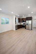 9148 Columbus Ave, Unit #9150 in North Hills, CA - Building Photo - Building Photo
