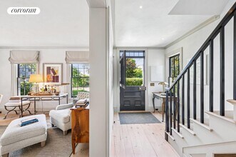 5 Green St in Sag Harbor, NY - Building Photo - Building Photo
