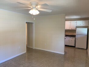 1619 25th St in Niceville, FL - Building Photo - Building Photo