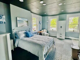 6 North Main Street in Newport, NH - Building Photo