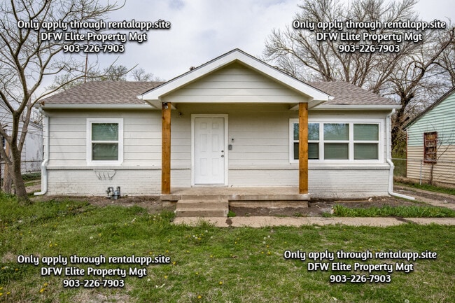 property at 1059 Lyle St