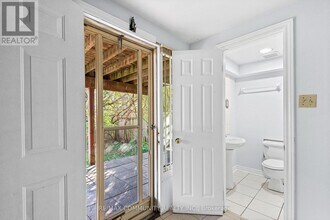 11 Wicks Dr in Ajax, ON - Building Photo - Building Photo
