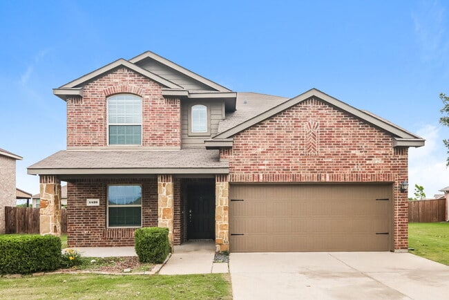 property at 1420 N Houston St