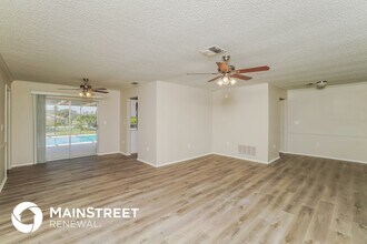 6391 Evaro Ave in Spring Hill, FL - Building Photo - Building Photo