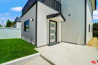 7642 Orion Ave in Los Angeles, CA - Building Photo - Building Photo