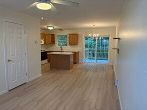 1434 Ohio St, Unit #10 in Bangor, ME - Building Photo - Building Photo