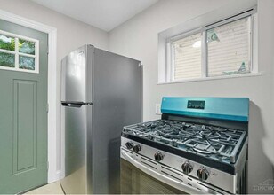 5716 Hamilton Ave in Cincinnati, OH - Building Photo - Building Photo