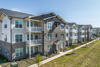 City Place at Germantown Apartments in Memphis, TN - Building Photo - Building Photo