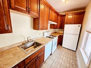 243 Callender St, Unit 2 in Boston, MA - Building Photo - Building Photo
